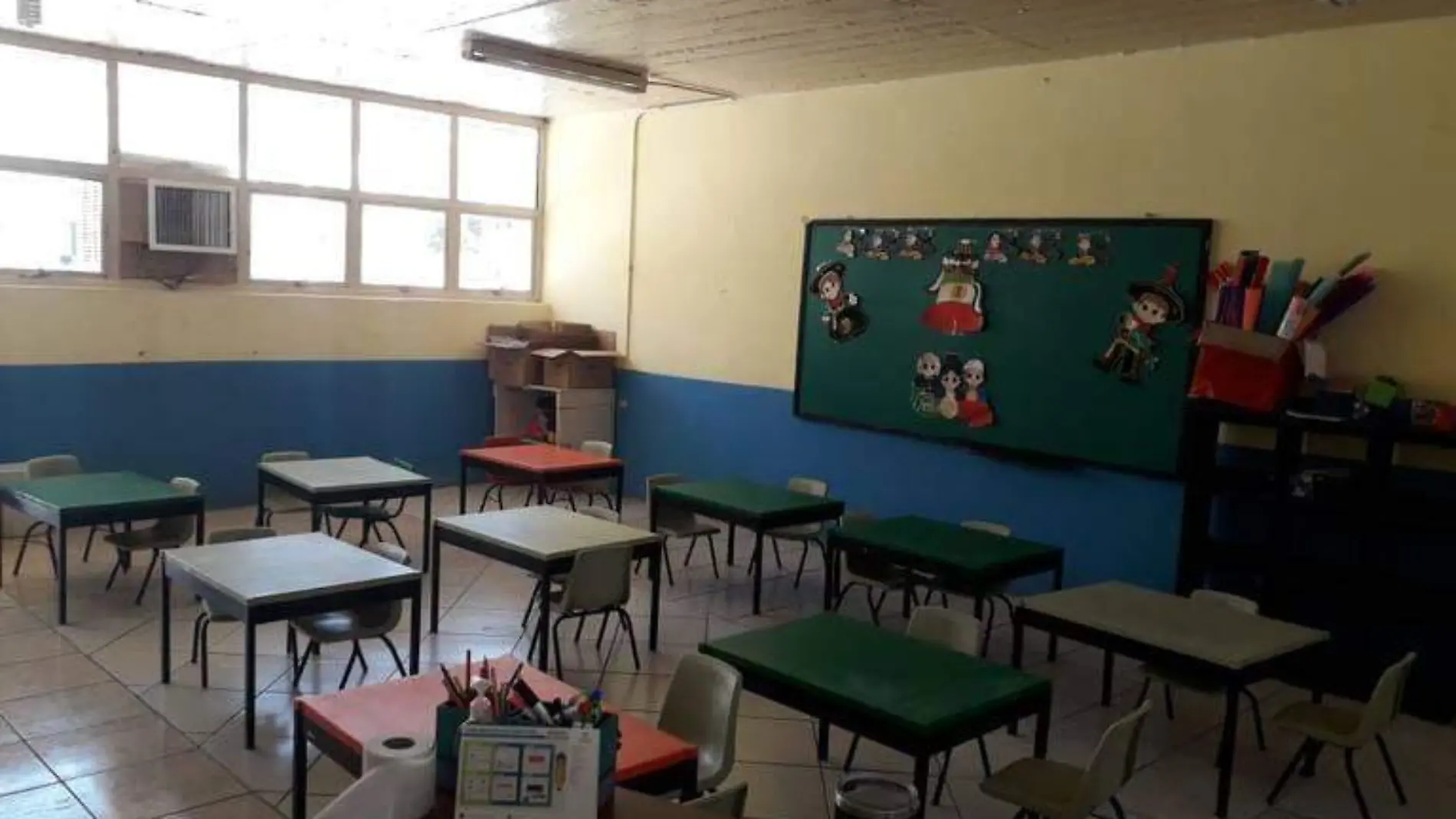 Salón de clases vacío